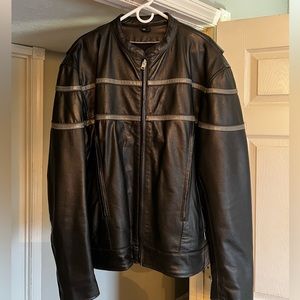 Men’s leather motorcycle jacket